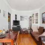 Charming Parisian Apartment Near Bastille By Guestready